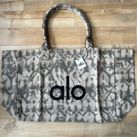 Alo Iconic Shopper tote | oversized heavy-duty canvas grey tie dye bag w… - Picture 3 of 6